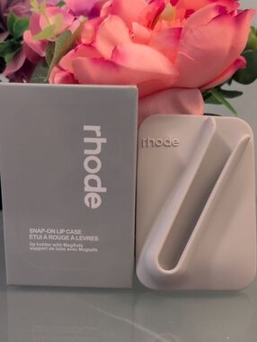 RHODE Matte Snap-On Lip Case in Grey